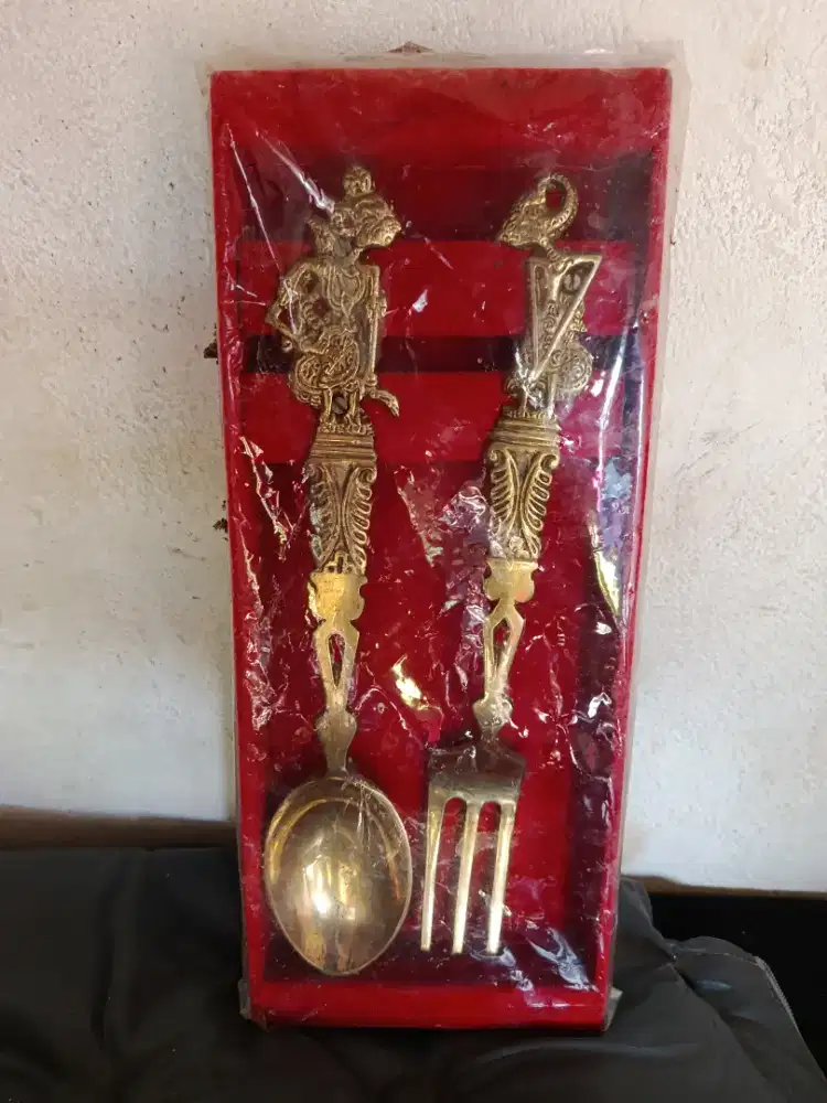 Hiasan rumah sendok garpu wayang vintage