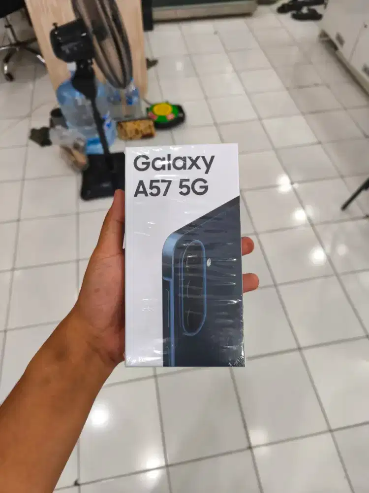 Samsung A57 8/256 Neww Realise