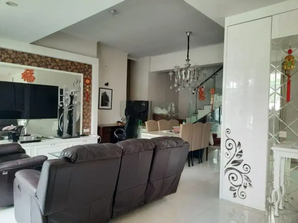 35. Garden Mansion Waterplace Tower D Surabaya