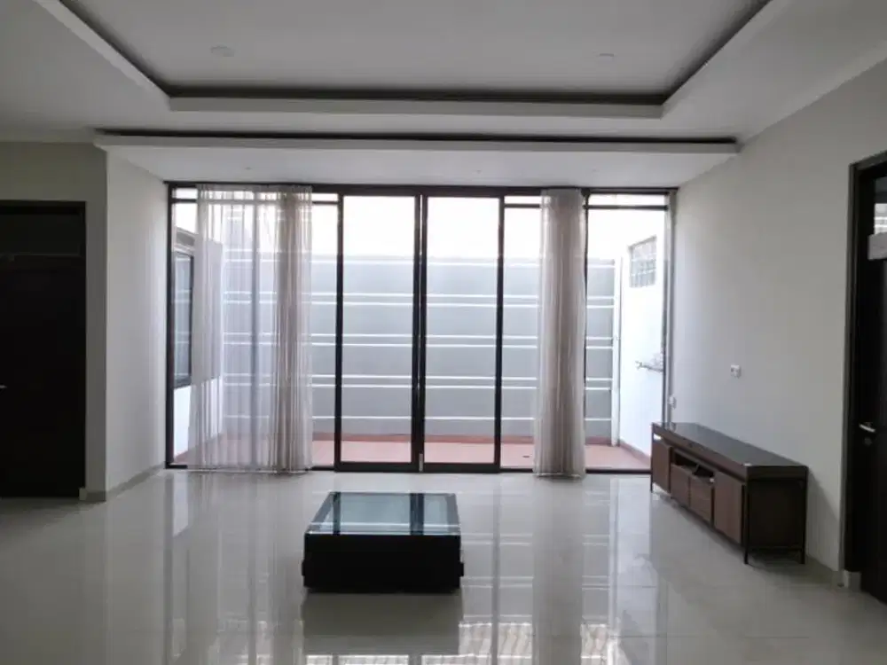 Jual Cepat! Rumah Strategis Berlokasi Ditengah Kota, Dadali, Bandung