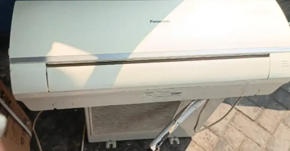AC panasonic 1/2 PK ori