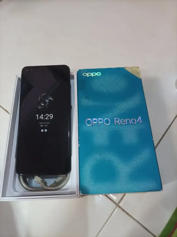 OPPO RENO 4 RAM 8+8/128.. MULUS LIKE NEW.FULLSET