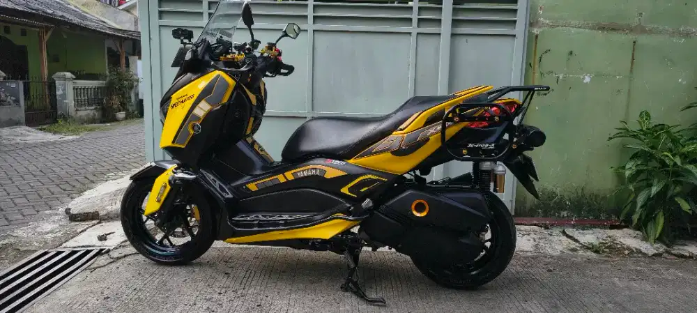 YAMAHA XMAX 300CC SIAP GAS JAUH