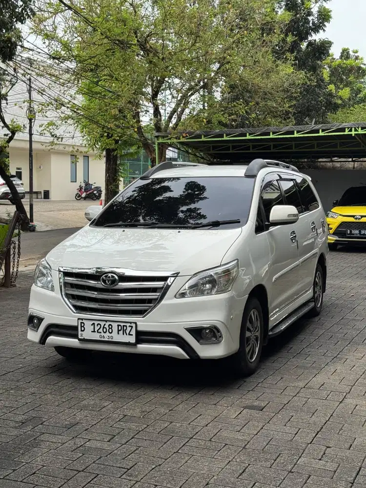 Jual Cash Toyota Kijang Innova 2.5 V Matic Diesel 2015