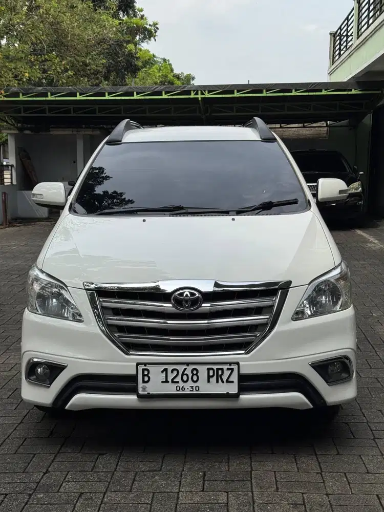 Jual Cash Toyota Kijang Innova 2.5 V Matic Diesel 2015