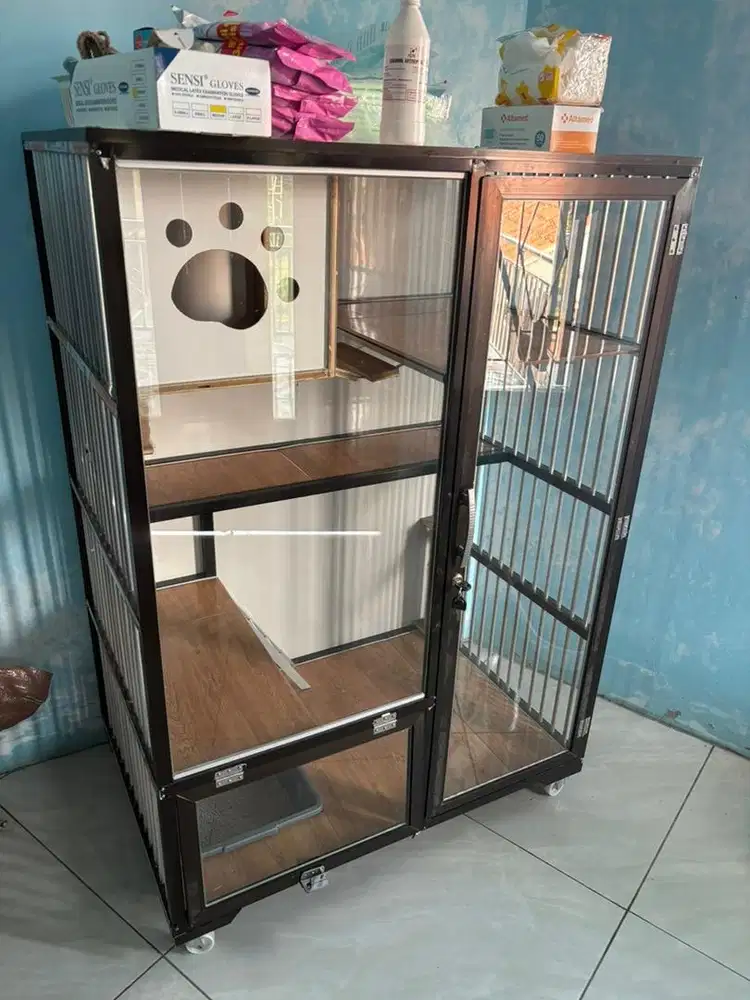 Kandang Kucing Modern Bertingkat Besar Kondisi Mulus Like New