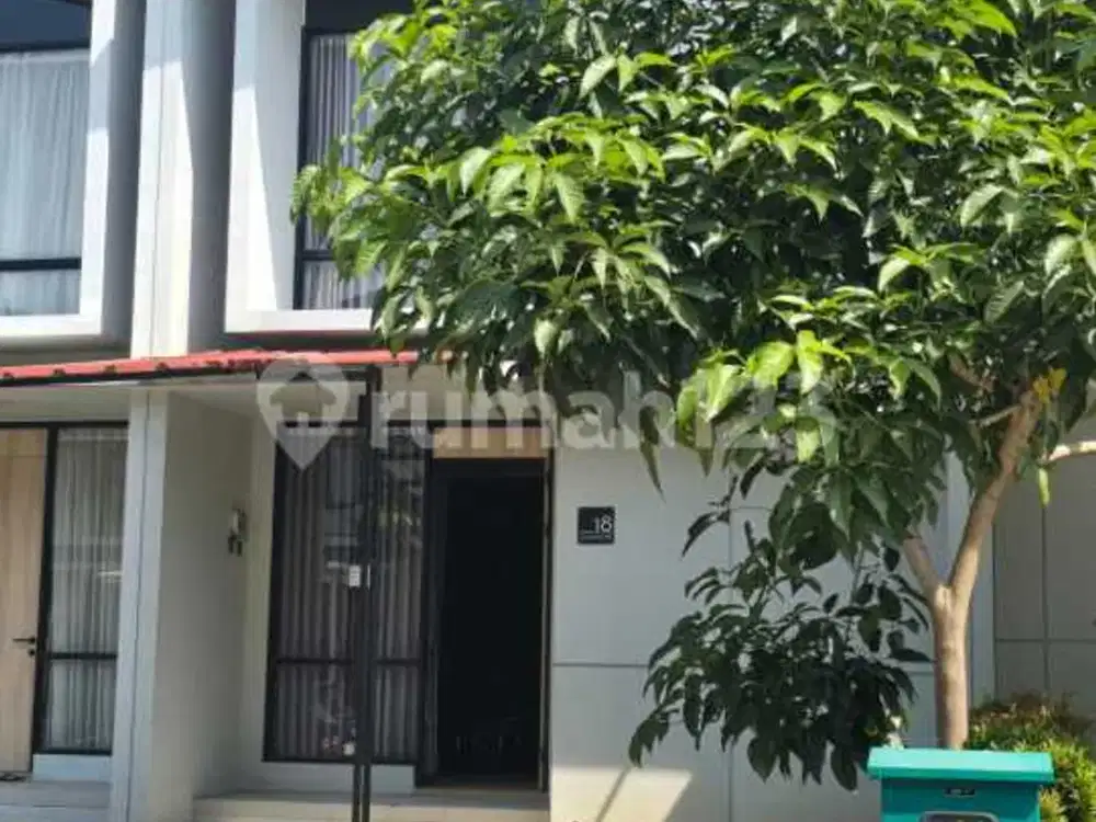 Dikontrakan Rumah 2 Lantai 3 Kamar Tidur 3 Kamar Mandi di Kiic Karawang