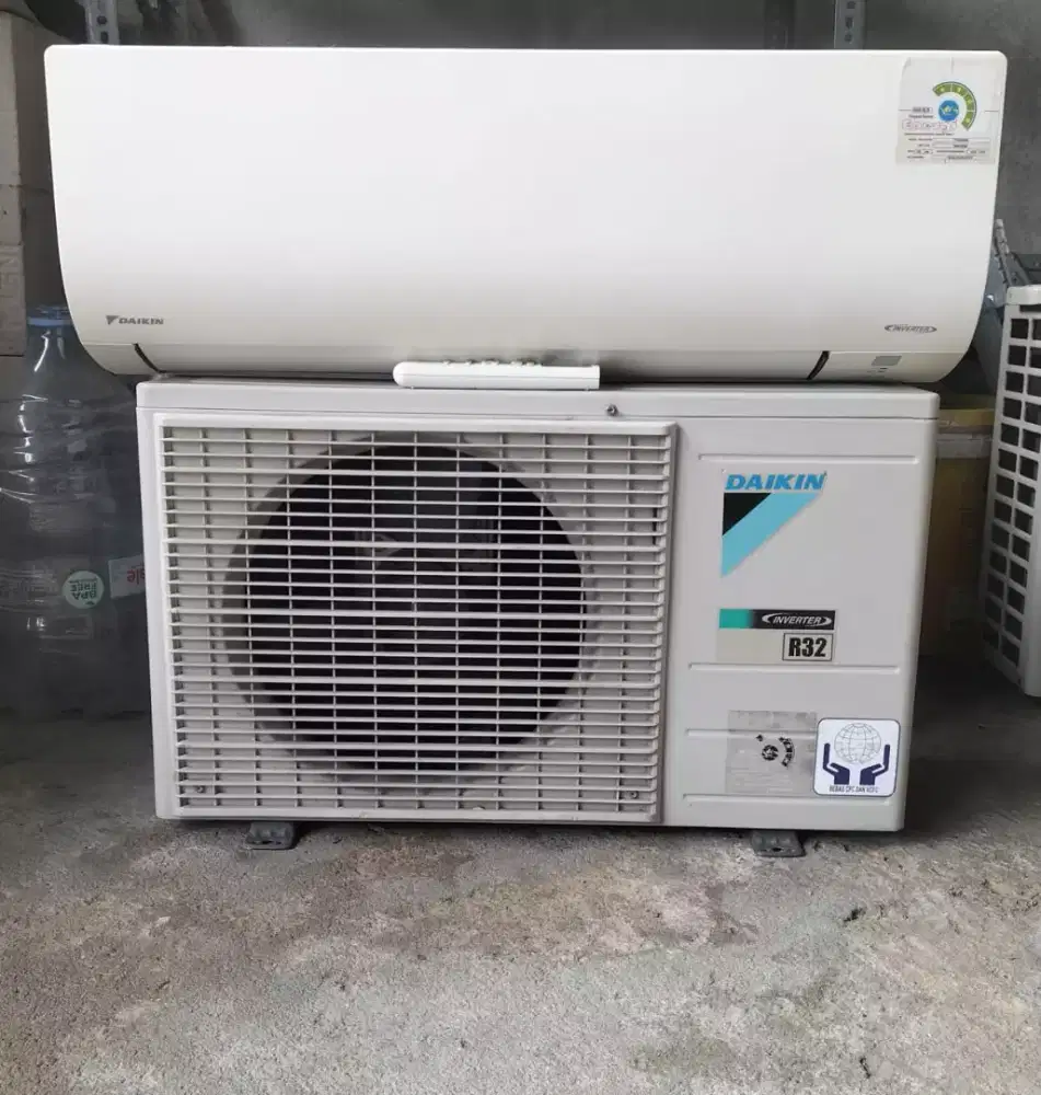 Daikin Thailand inverter 1/2pk