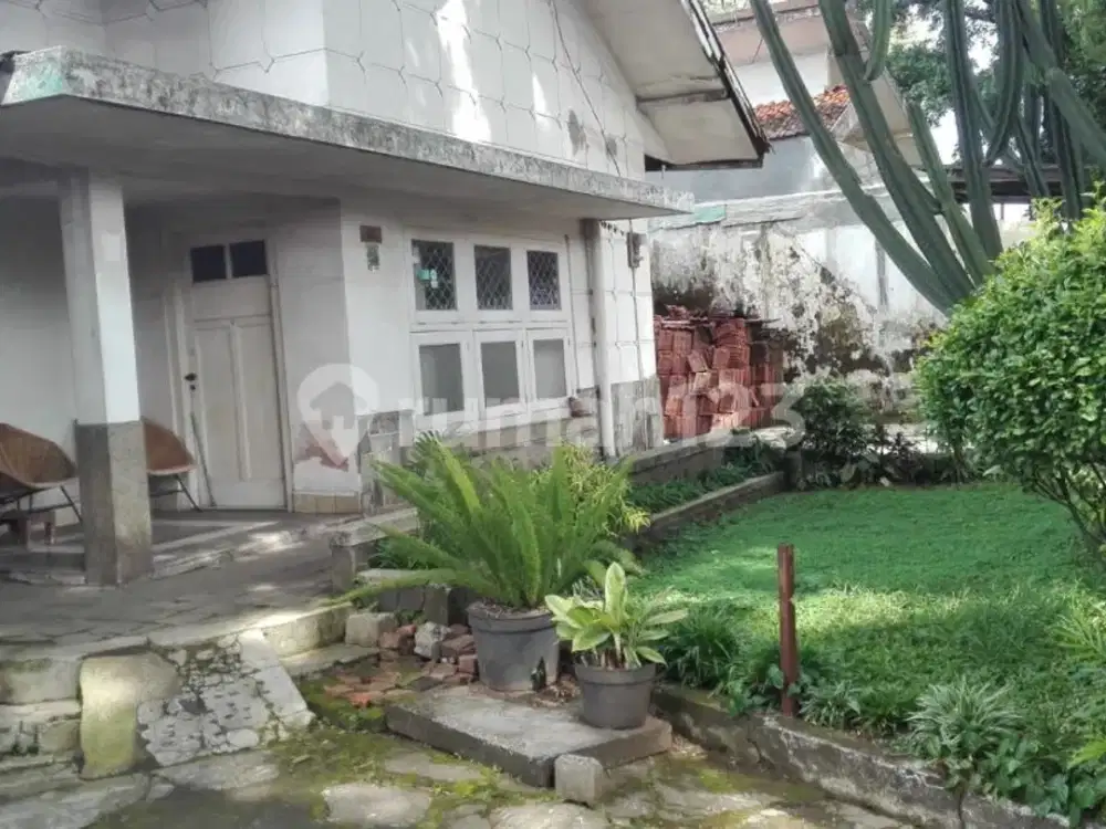 Di jual rumah lama mainroad Pandu