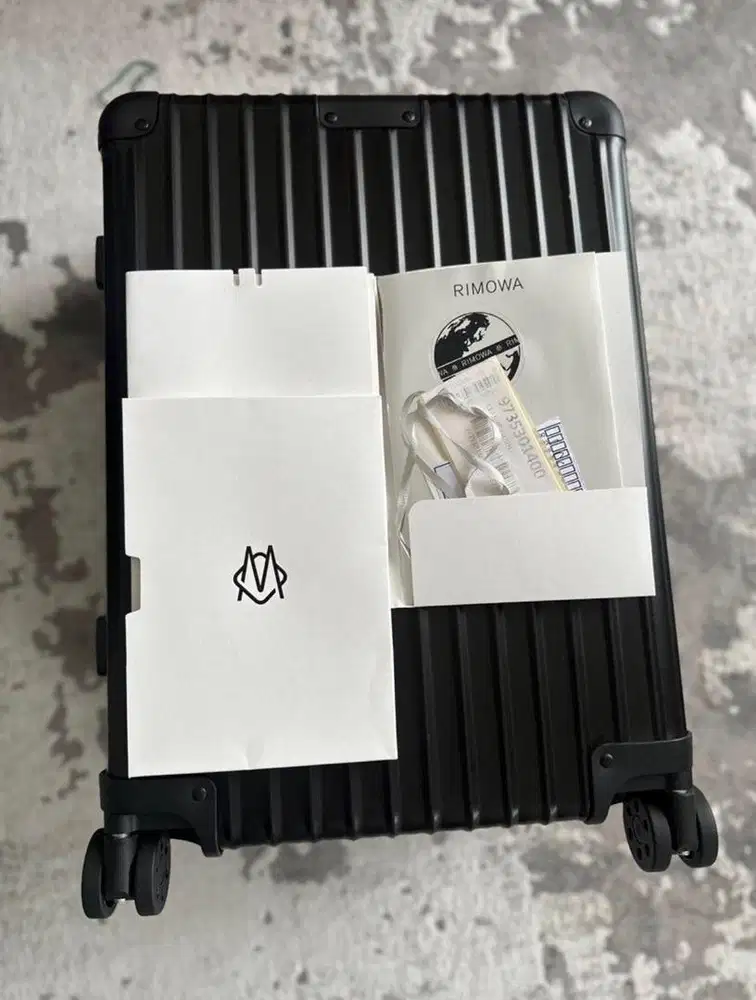 Rimowa classic cabin black
