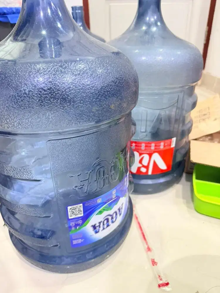 Galon kosong aqua 4 vit 1