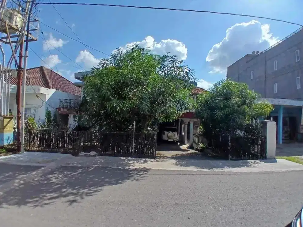 Dijual Murah Rumah besar Tengah Kota
