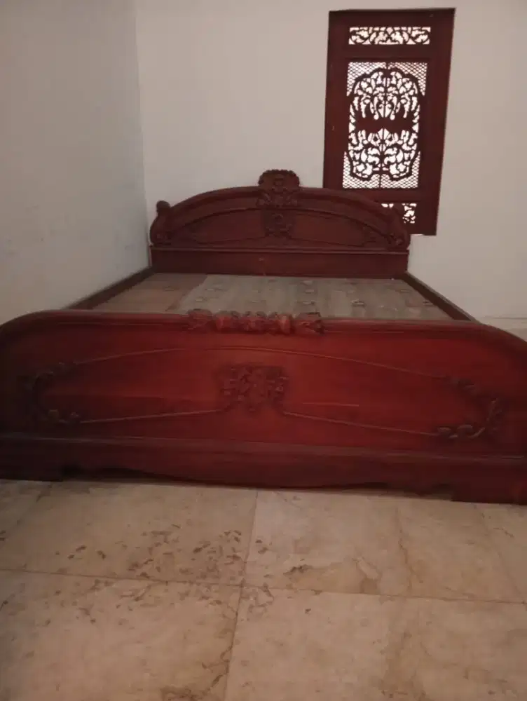 Furnitur/keperluan rumah tangga