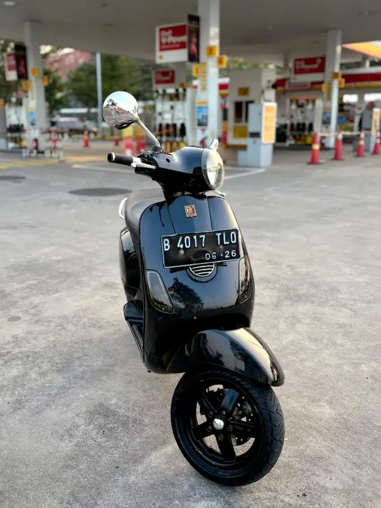 DIJUAL VESPA LX 150 2V MURAH
