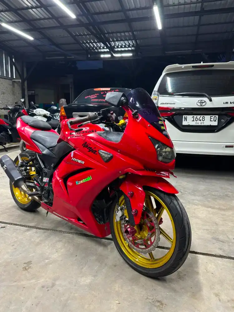 Ninja 250R satset boskuh