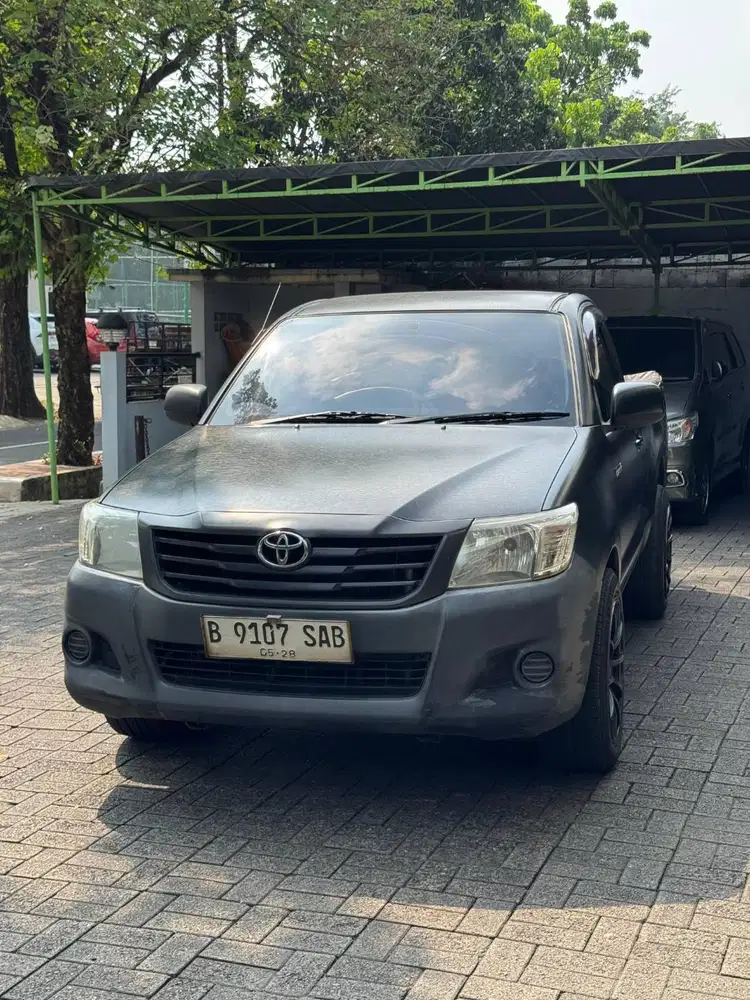 Jual Cash Toyota Hilux PU 2.5 L Diesel MT 2013