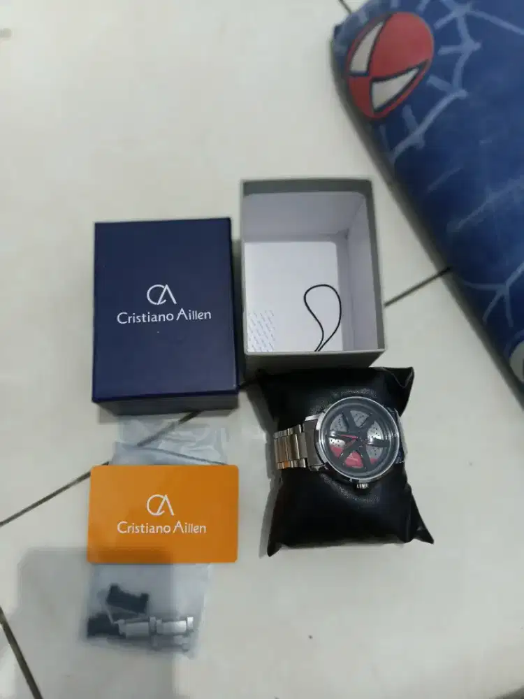 Jam Tangan Cristiano Aillen