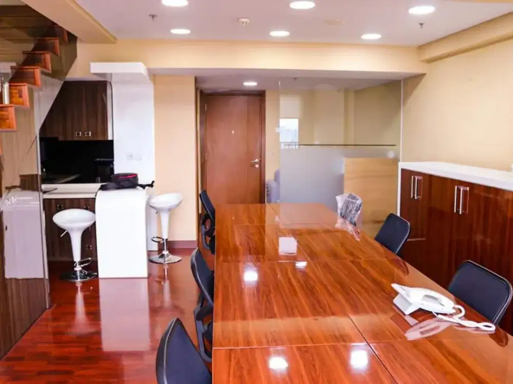 Apartemen SOHO Office Lantai 19 Full Renovation Full Furnish View Pancoran dan Kokas