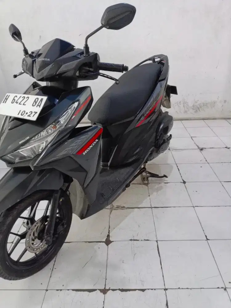 vario 125 led hitam