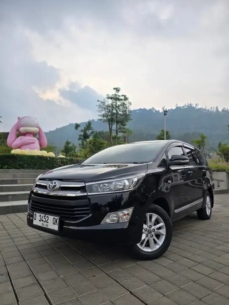 Toyota Kijang Innova 2.0 V AT 2017 innova v bensin matic