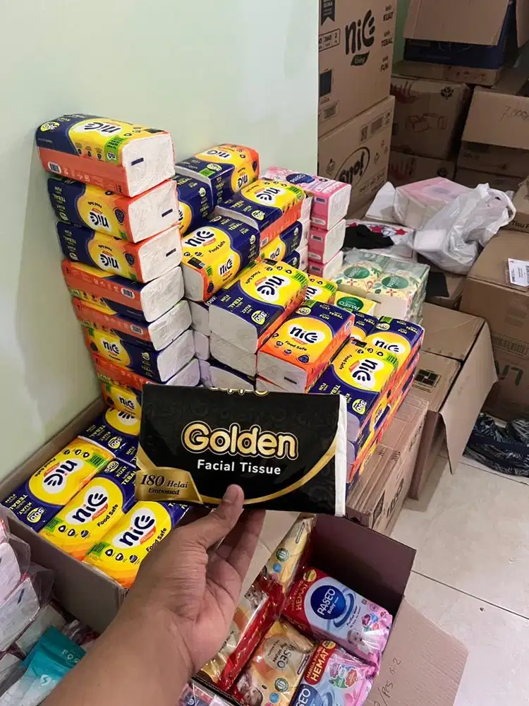 menjual berbagai macam tisu murah