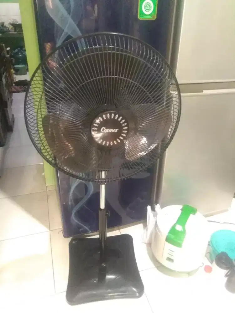 Kipas angin stand fan 16 inch cosmos normal siap pakai nego tipis