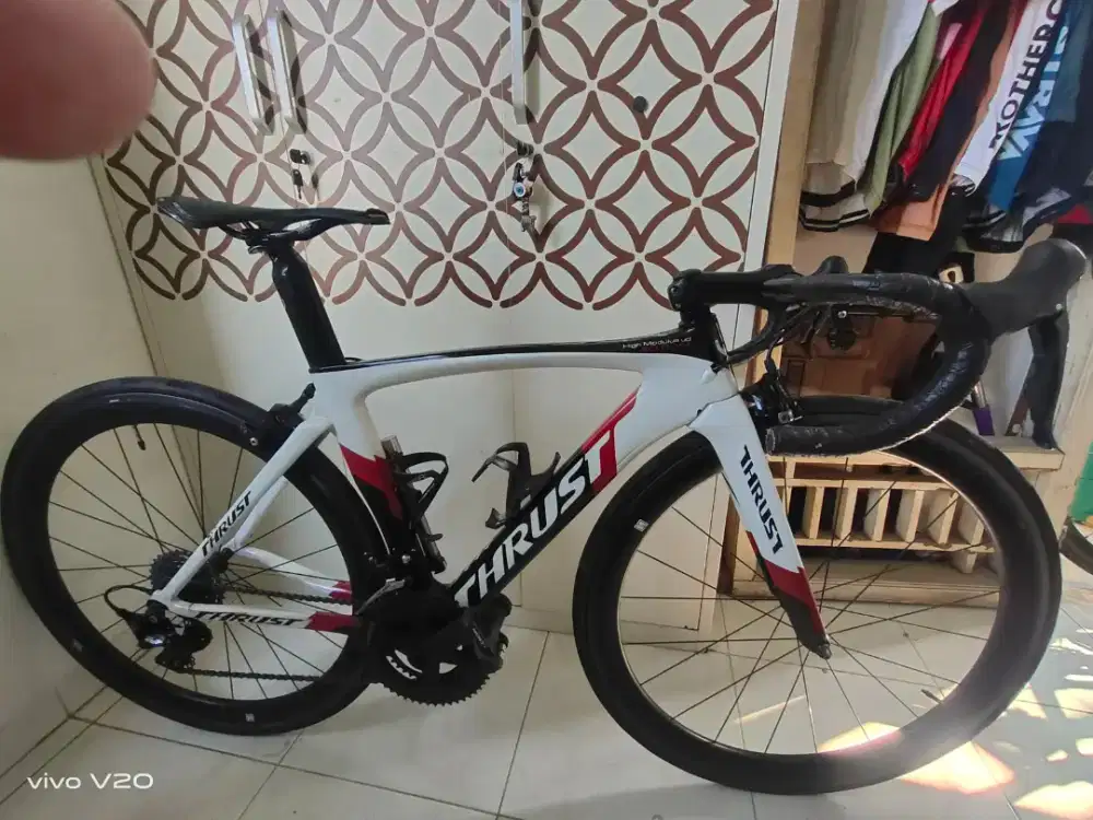 Sepeda roadbike frame carbon aero, size 46 untuk tinggi 160-170 cm