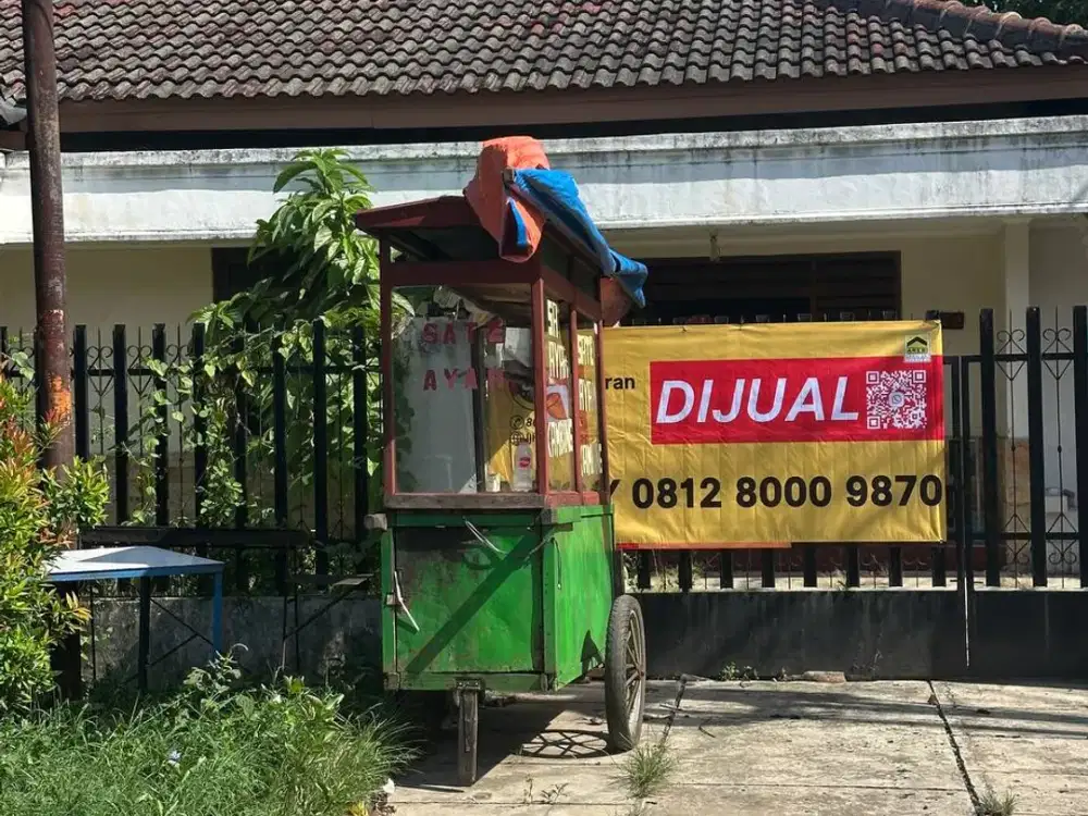 Rumah Asri dan Strategis Komplek Pondok Bambu Jakarta Timur
