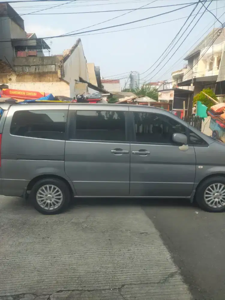 Nissan serena ct 2012