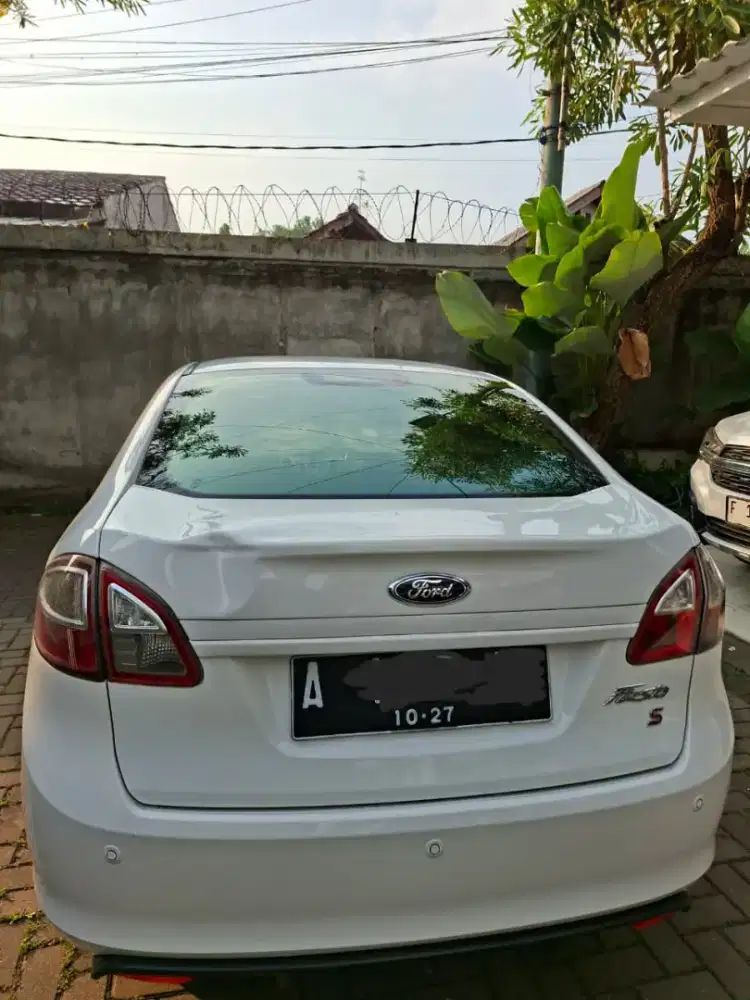 Ford Fiesta Sedan 1.6 AT