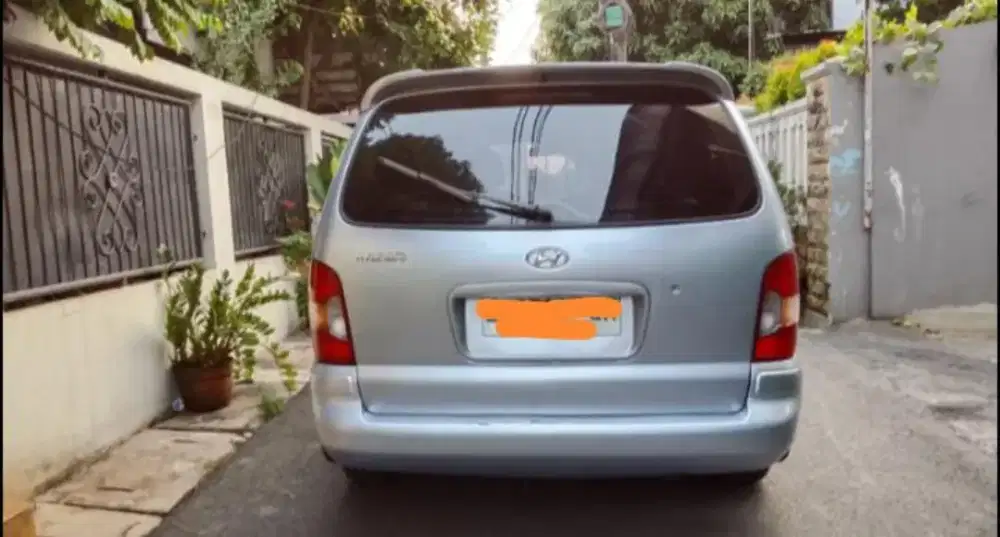 Hyundai Trajet 2001 siap tinggal pakai.