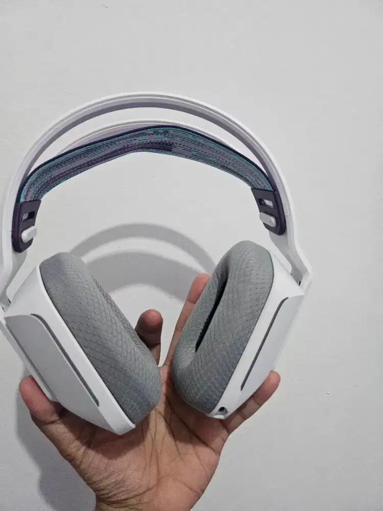 Logitech G733 Lightspeed Wireless