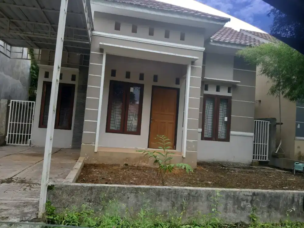 Dijual rumah tinggal di PERUM KOTA CITRA GRAHA