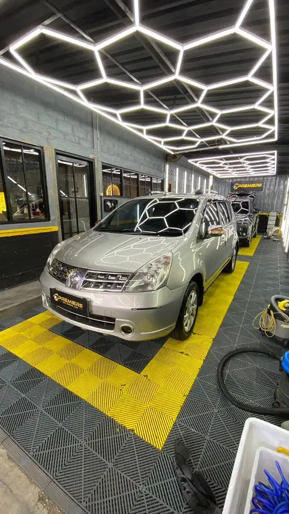 Nissan Livina XR 2009 matic
