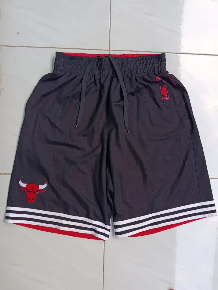 Celana basket Adidas original