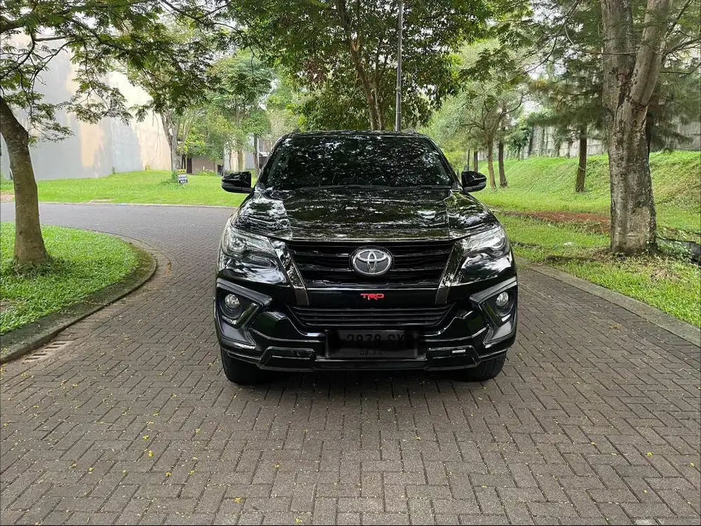 TOYOTA FORTUNER VRZ TRD AT 2020