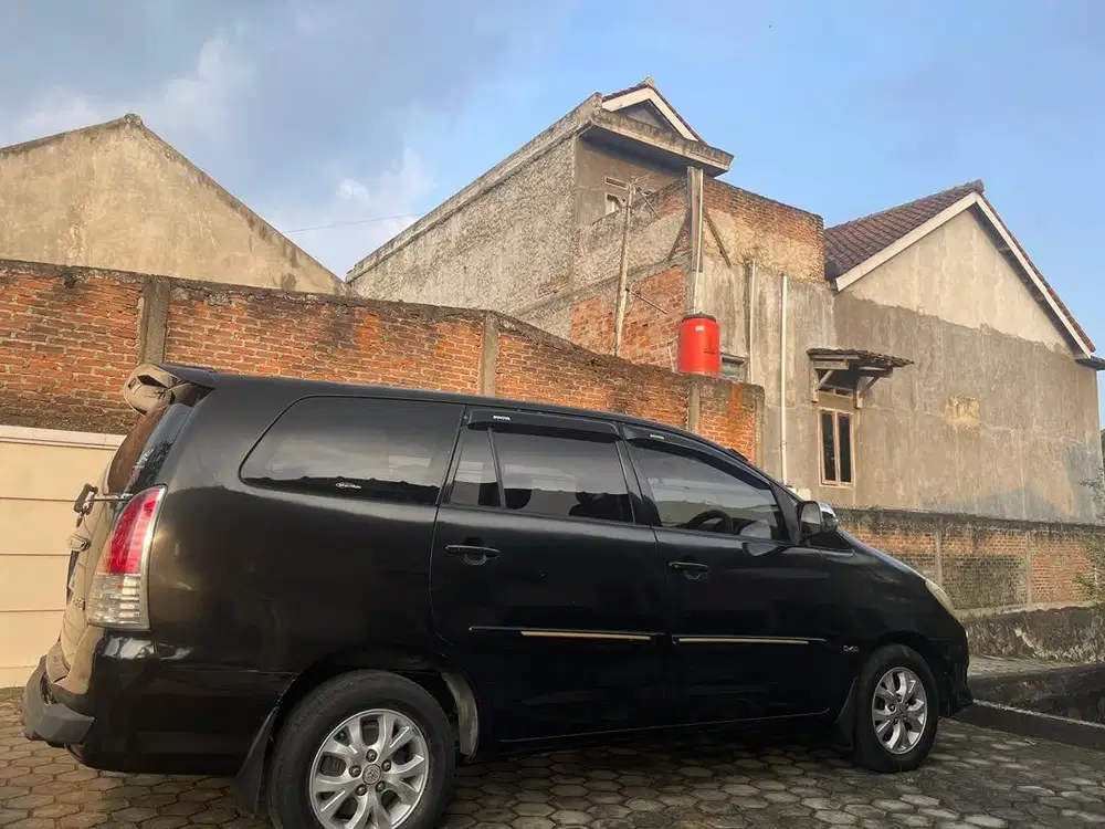 INNOVA MATIC DIESEL 2011