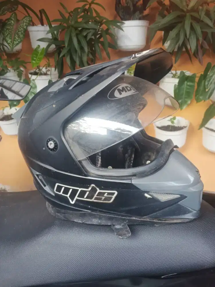 Helm MDS Supermoto ukuran L