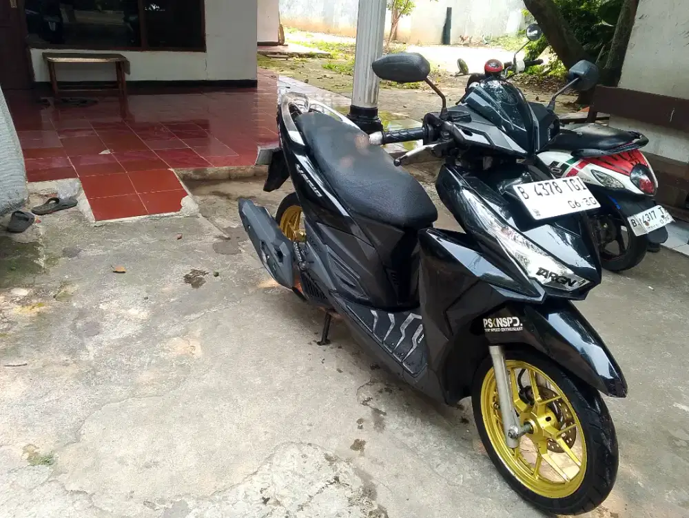 Di jual Honda Vario 150 LED Old tahun 2015
