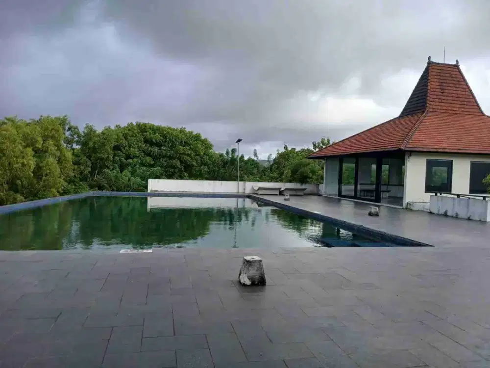 KOMPLEK VILLA DI UNGASAN BADUNG BALI LT 5350m2 10 Villa dengan fasilitas meeting room kolam renang dan restauran zona wisata