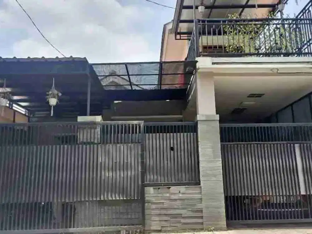 Dijual Rumah Luas 1,5 Lantai di Cisaranten kota Bandung – SHM, 4 Kamar, Carport 2 Mobil