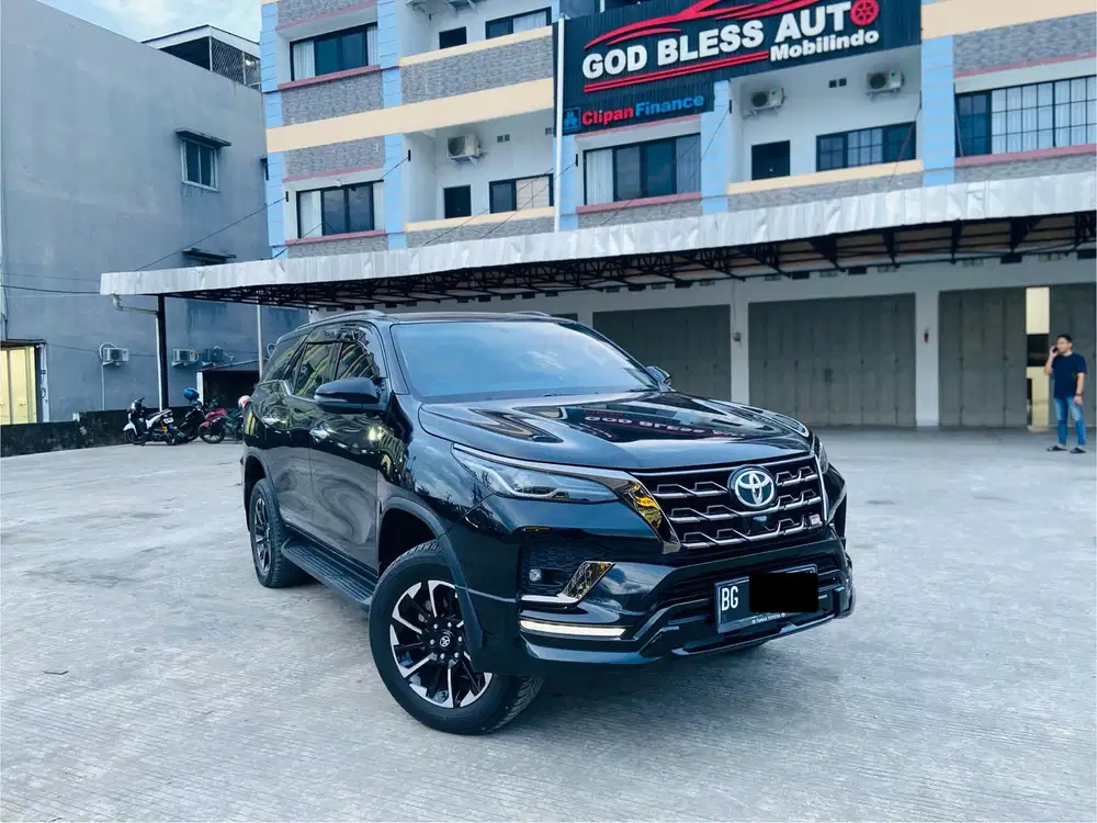 Toyota Fortuner 2.8 GR Sport 2022 / 2023 AT Matic, Super terawat