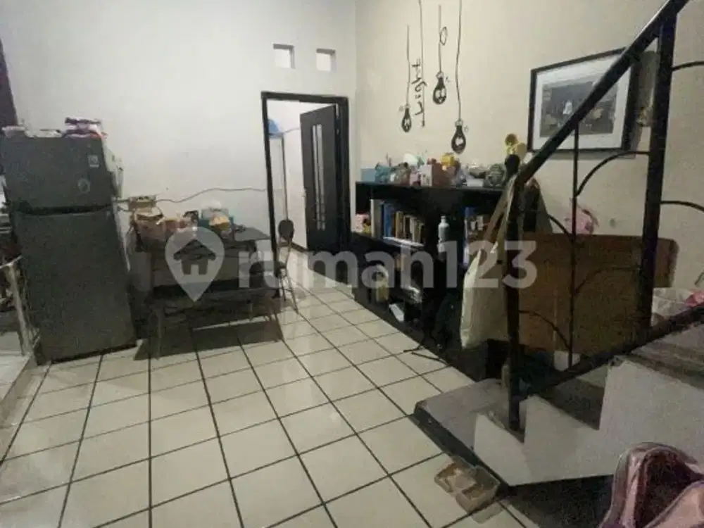 Rumah 2 Lantai Cocok untuk Keluarga Muda Hunian Nyaman Diantapani