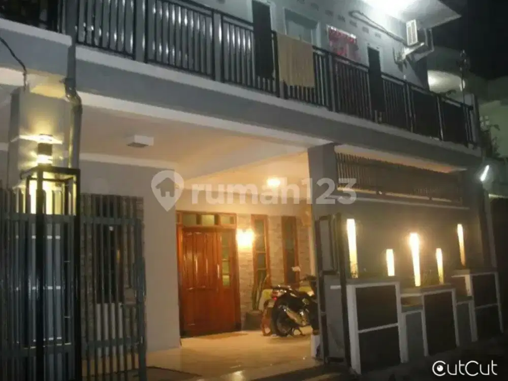 Rumah Kosan Aktif Income SHM di Area Strategis Gatot Subroto