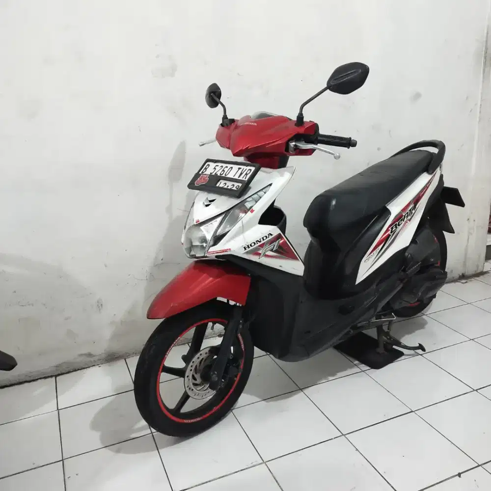 Honda Beat ESp 2015 Orisinil Lengkap Bagus