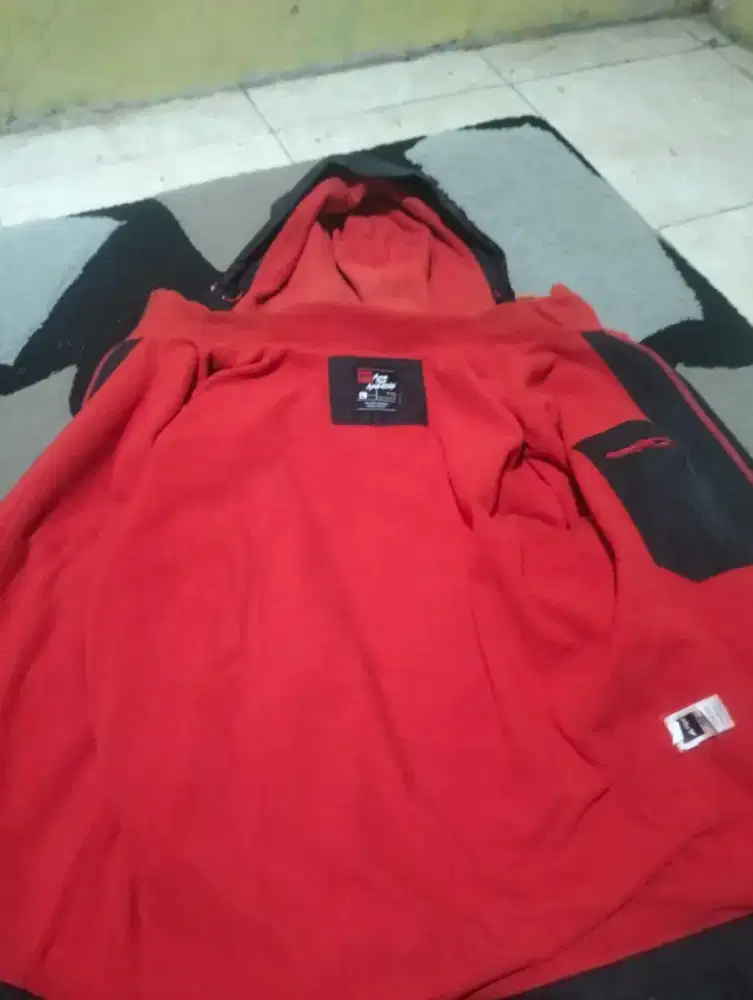 jaket Outdoor AREI