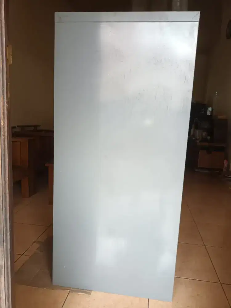 Drawer besi / Filling kabinet