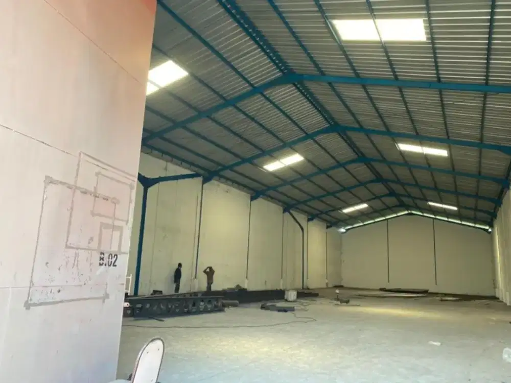 Dijual Rugi  gudang industri kepatihan
