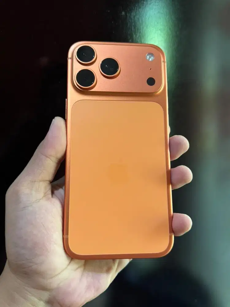 iPhone 17 Pro Max 256gb cosmic orange
