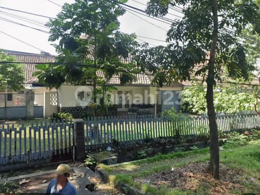 Rumah Murah Hitung Tanah di Mainroad Cipaganti Kota Bandung